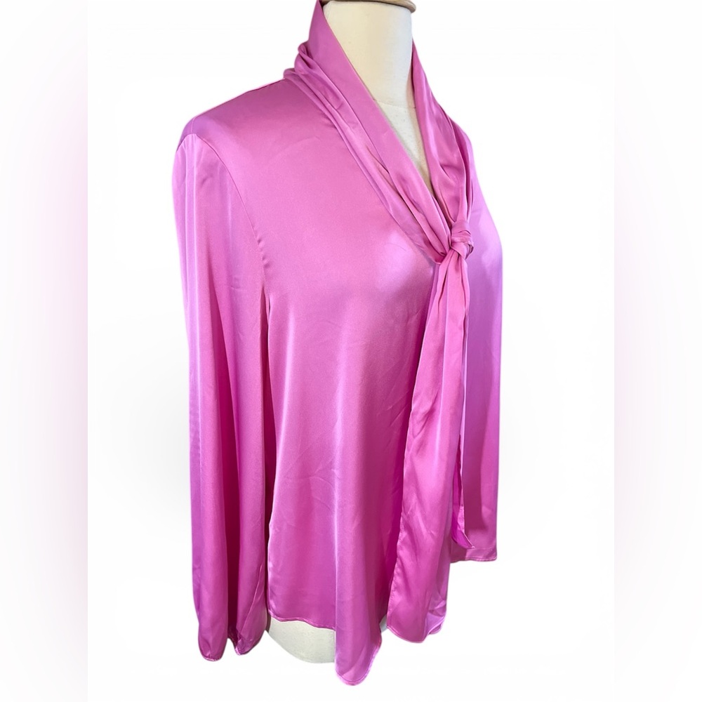 Bar III Vibrant Pretty in Pink Satin Blouse w/ neck tie & elastic cuffs size XXL - Picture 6 of 17